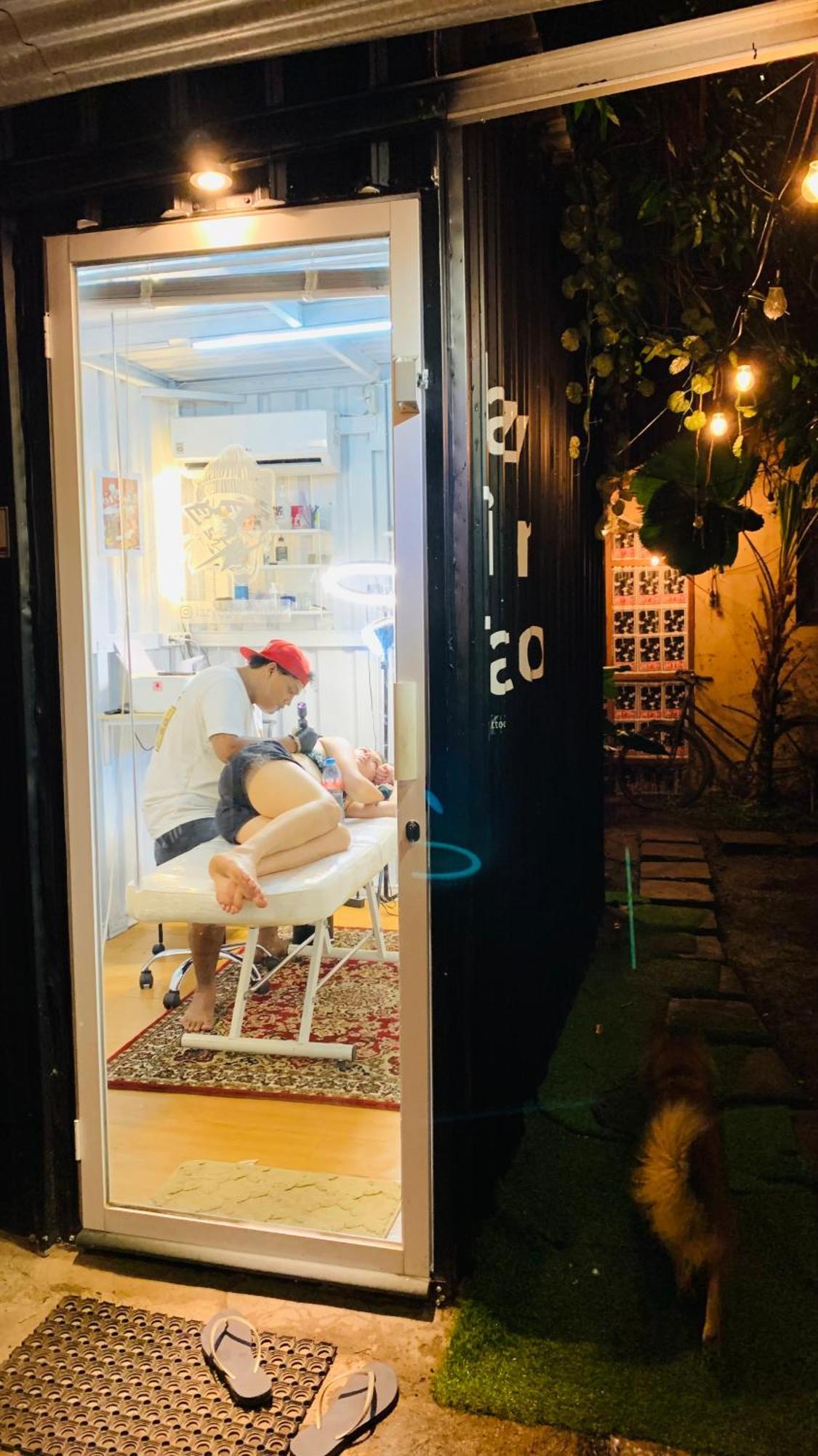 Losmanos Hostel يوغياكارتا المظهر الخارجي الصورة