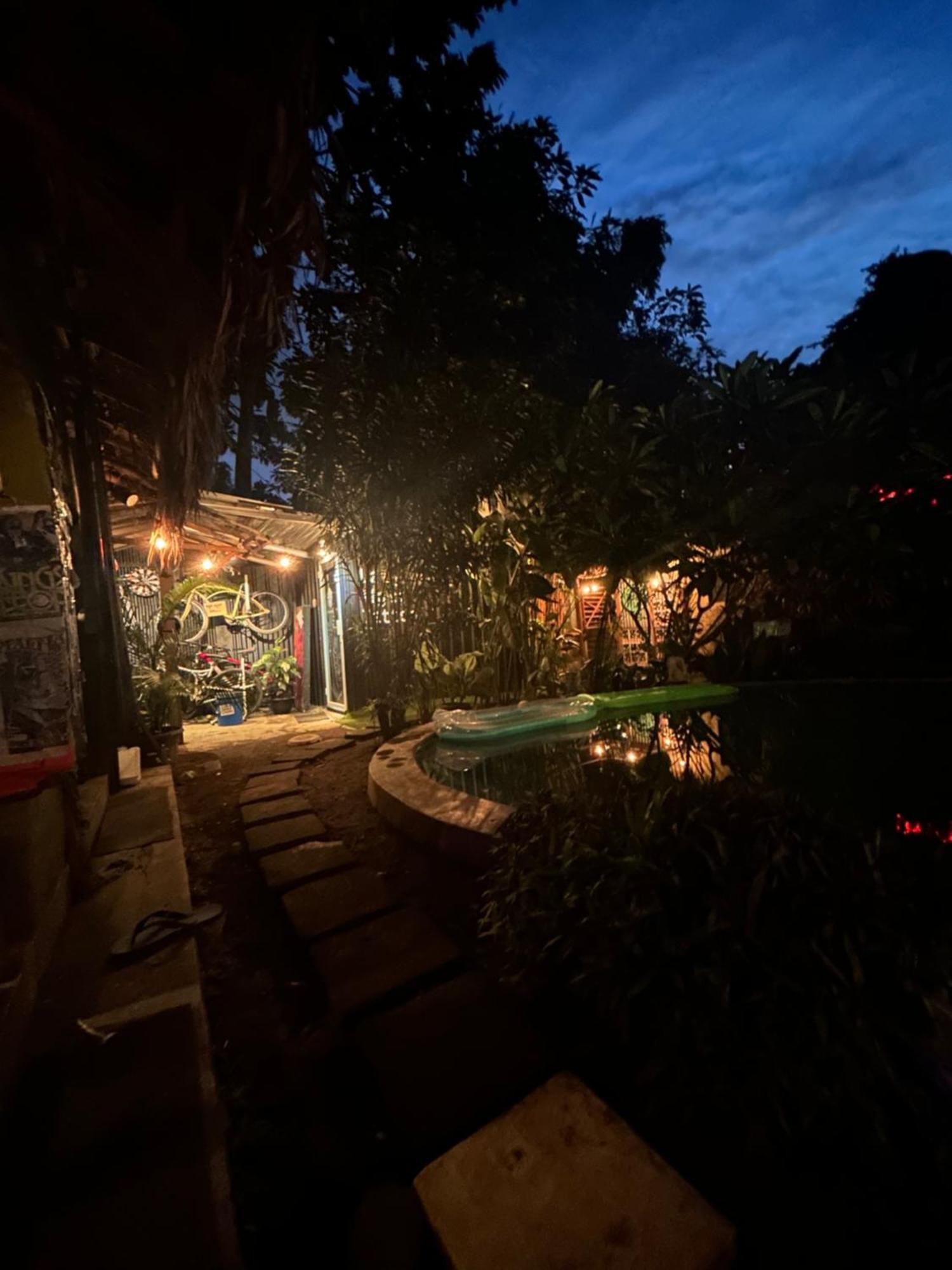 Losmanos Hostel يوغياكارتا المظهر الخارجي الصورة