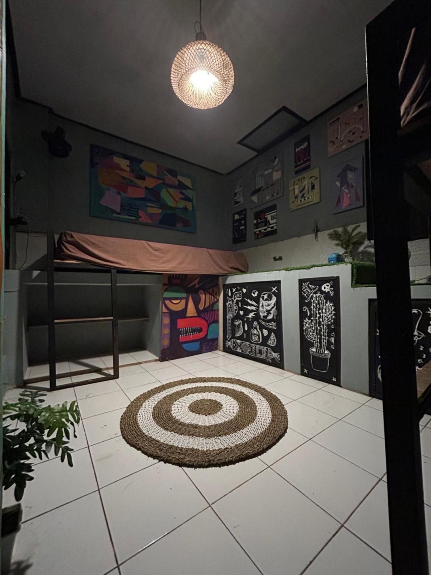 Losmanos Hostel يوغياكارتا المظهر الخارجي الصورة