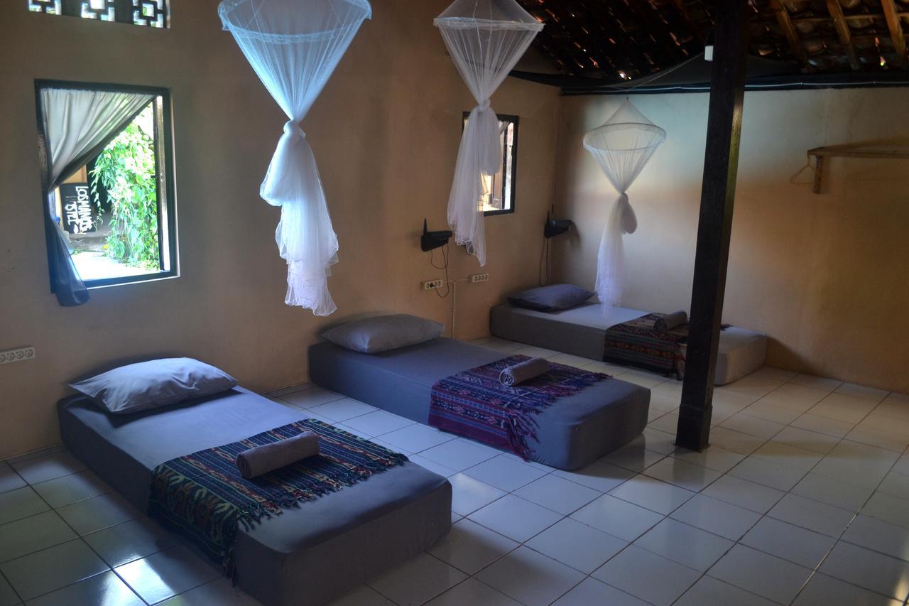 Losmanos Hostel يوغياكارتا المظهر الخارجي الصورة