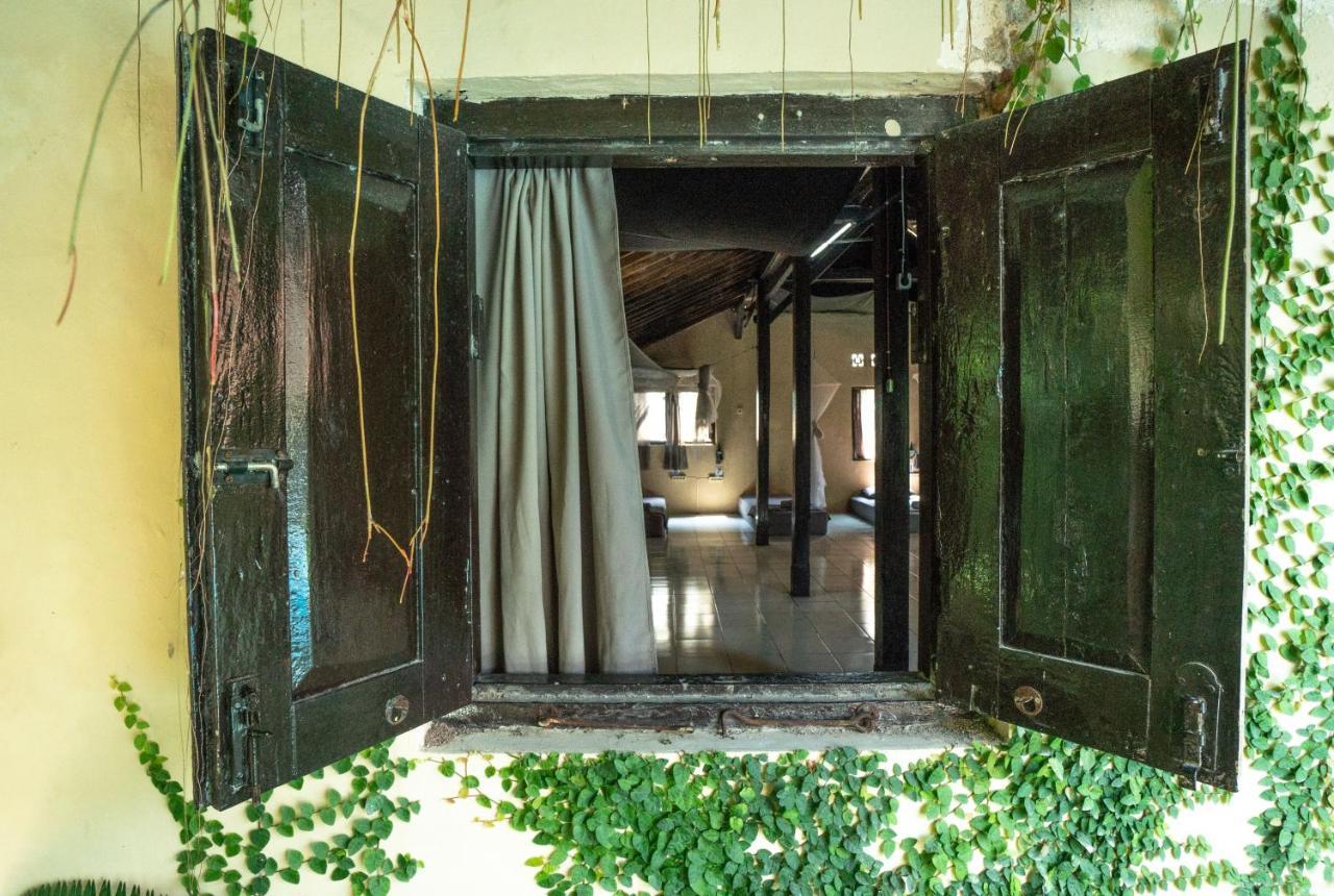 Losmanos Hostel يوغياكارتا المظهر الخارجي الصورة