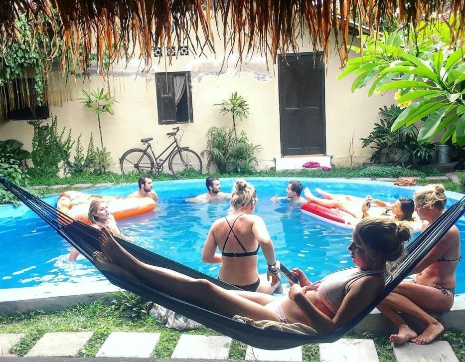Losmanos Hostel يوغياكارتا المظهر الخارجي الصورة