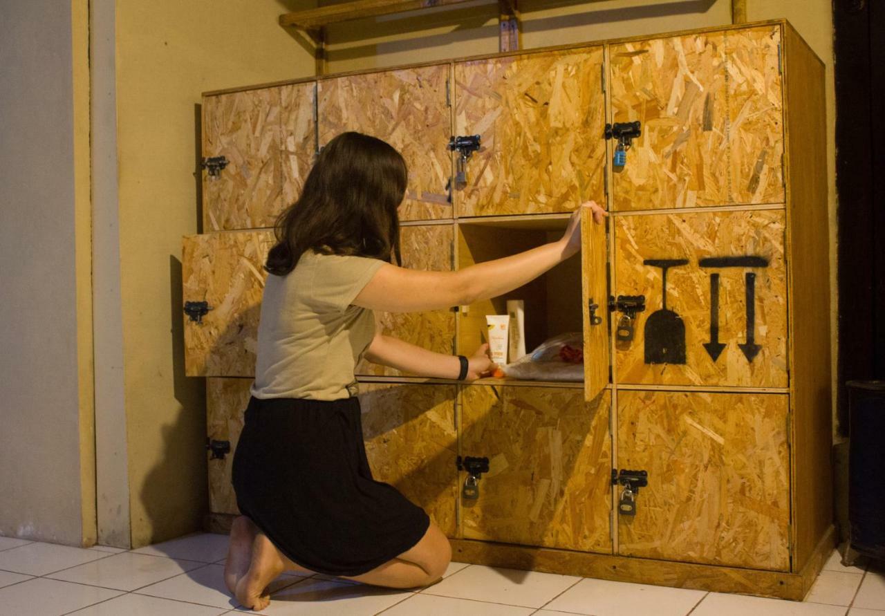 Losmanos Hostel يوغياكارتا المظهر الخارجي الصورة